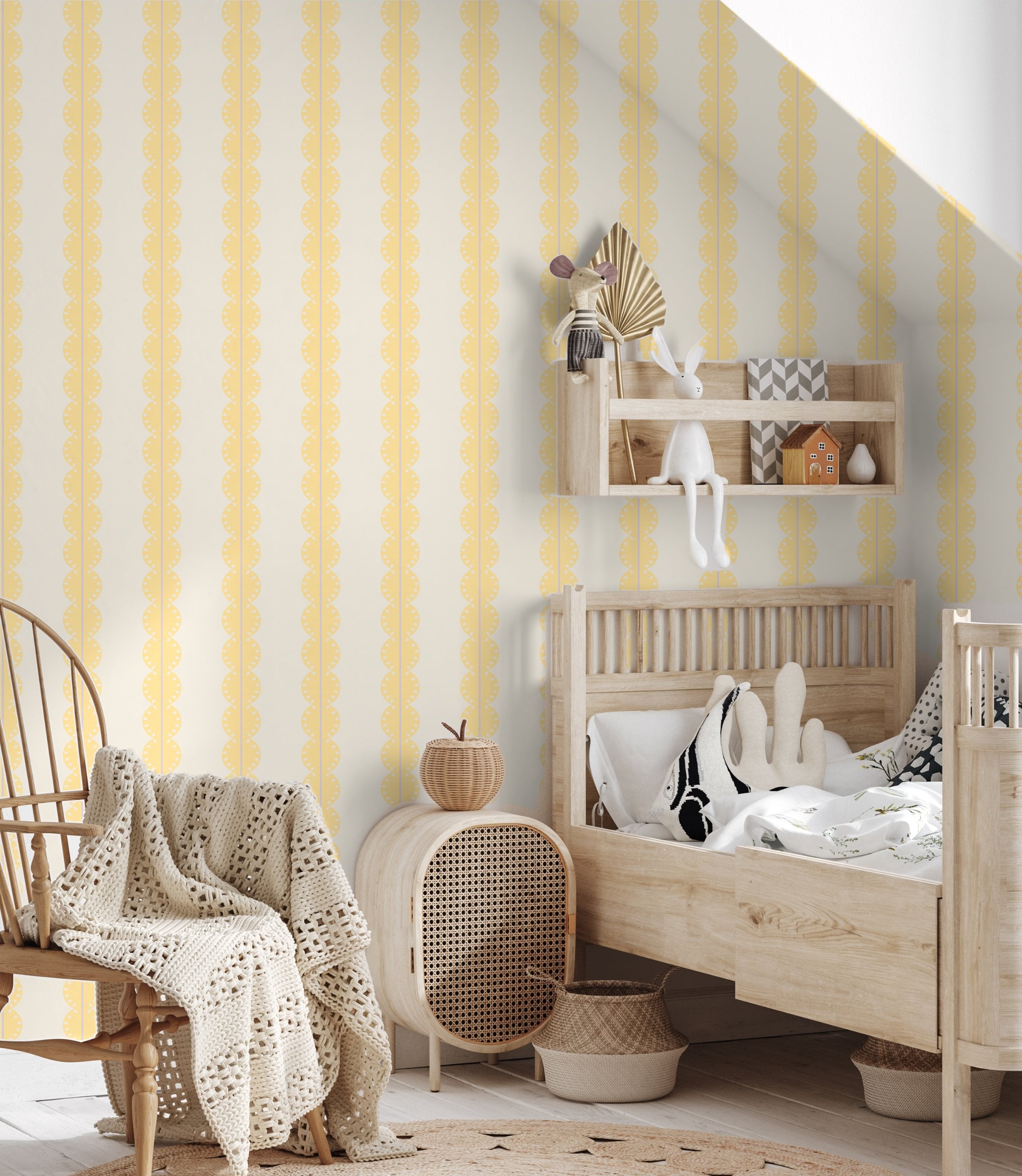 Gestreept behang met boogjes voor meisjeskamer of babykamer geel met lila papr walls bubble dot geel lila papr walls