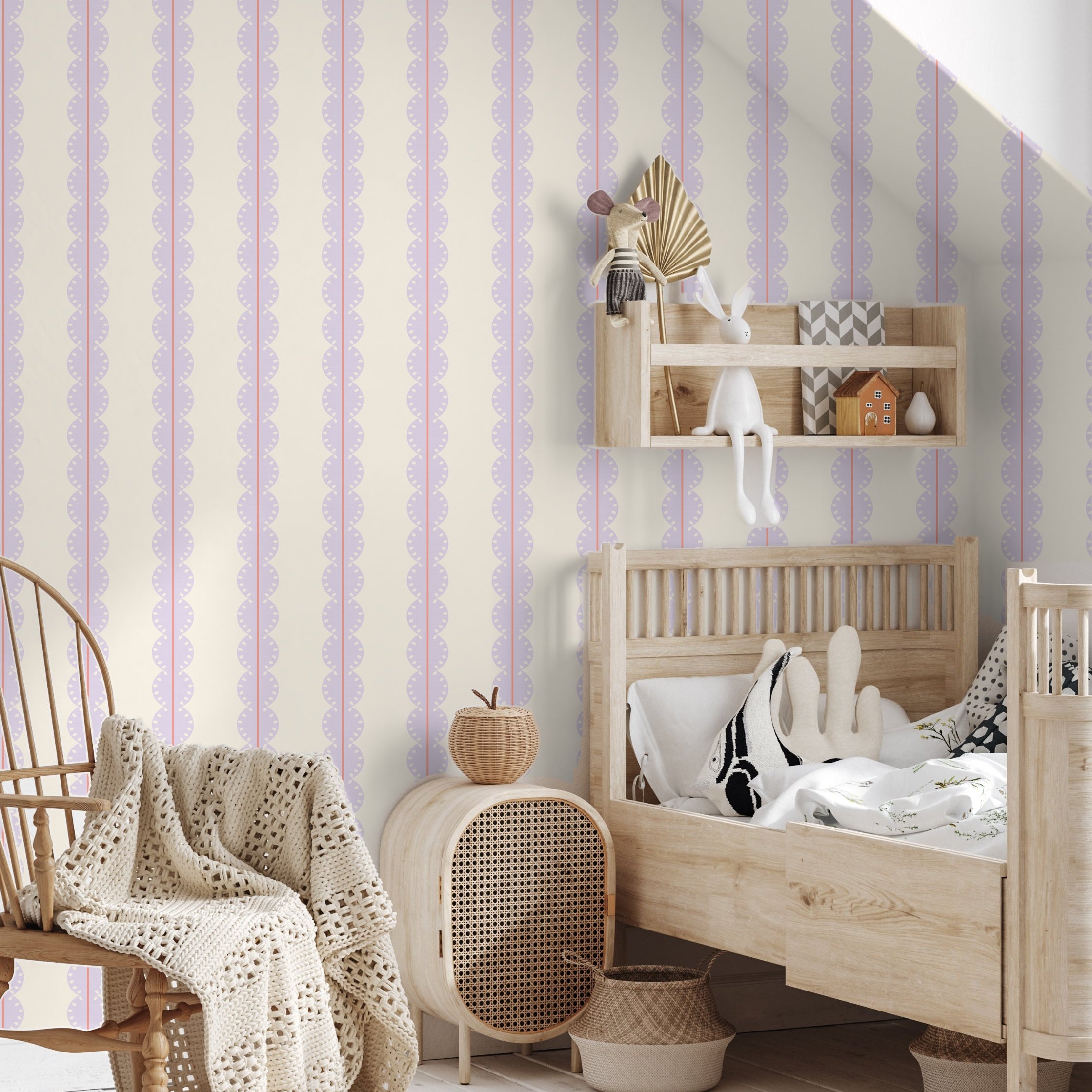 Gestreept behang met boogjes voor meisjeskamer of babykamer lila met koraal roze papr walls bubble dot lila koraal