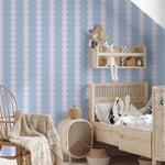Strepen behang met boogjes voor kinderkamer meisjeskamer lichtblauw lila papr walls bubble dot lichtblauw lila 