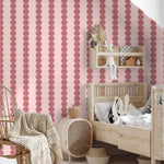Strepen behang met boogjes voor kinderkamer meisjeskamer oudroze koraal roze papr walls bubble dot oudroze koraalroze