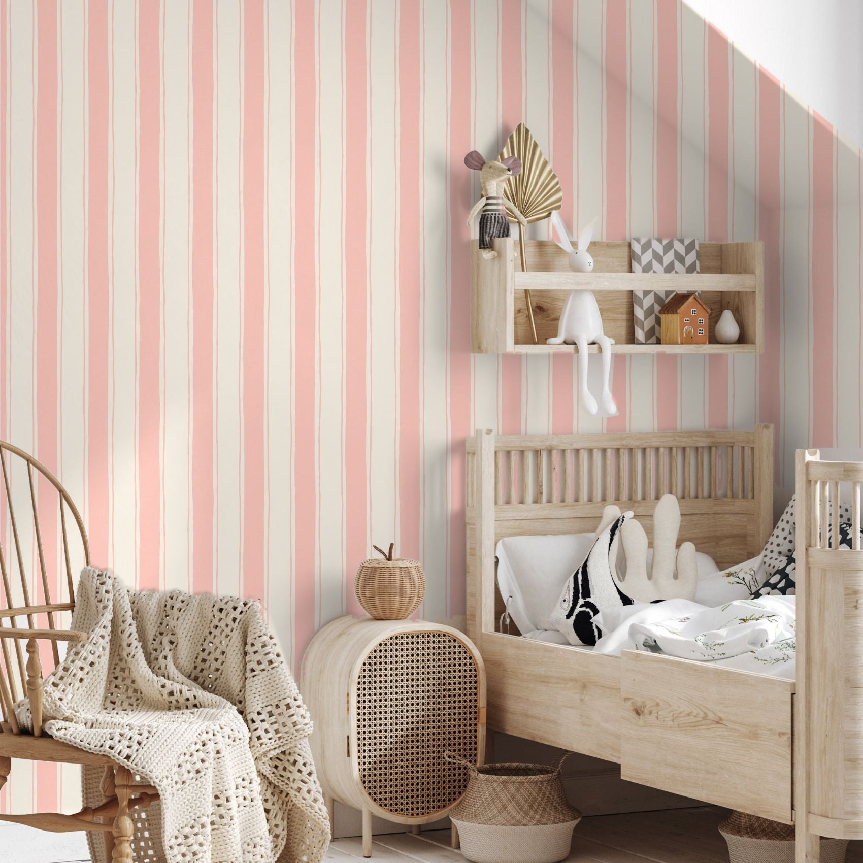 Strepen behang kinderkamer meisjeskamer babykamer papr walls straight up small roze