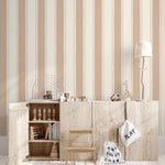 Strepen behang kinderkamer jongenskamer meisjeskamer neutrale babykamer papr walls straight up small camel warm beige